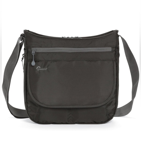 Lowepro StreamLine 250 Camera Shoulder Bag Multi-device Everyday Camera Bag - Picture 1 of 12